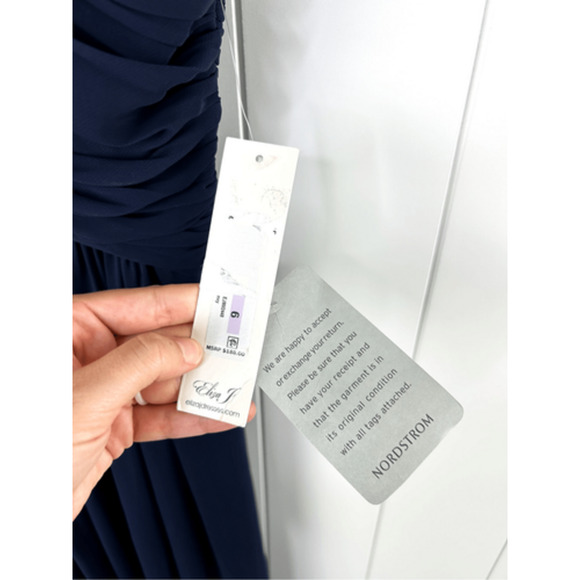 NWT Eliza J Halter Neck‎ Shirred Chiffon Gown in Navy Size 6 Evening Maxi Dress - Picture 6 of 16